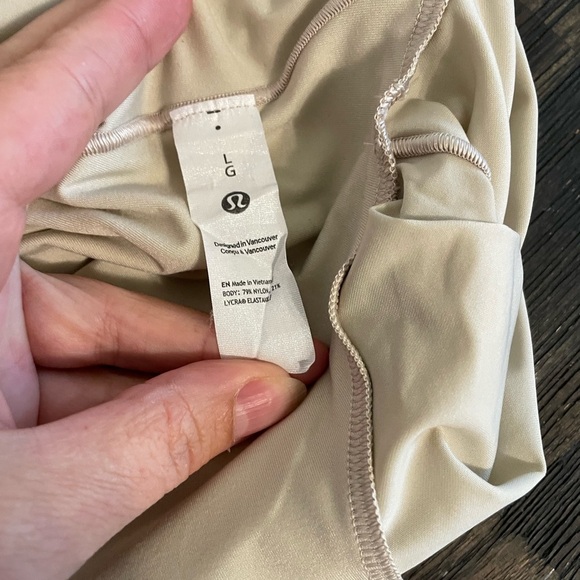 LULULEMON-Wundermost Ultra-Soft Nulu Square-Neck Long-Sleeve - Picture 6 of 8